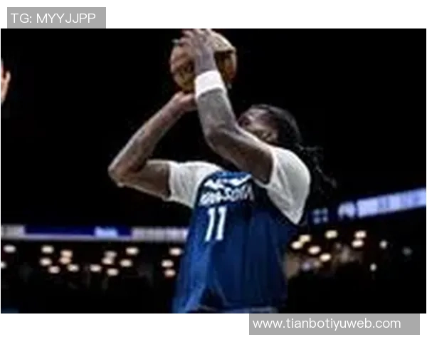 里德半场状态火热11投8中狂砍19分5篮板展现超强实力 里德半场状态火热11投8中狂砍19分5篮板展现超强实力