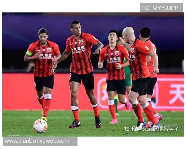 河南队今日启程前往上海浦东备战与海港热身赛全力以赴争取胜利