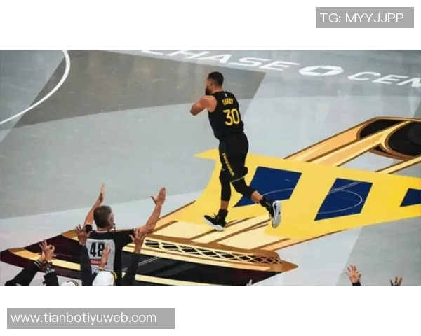 内史密斯表现稳健贡献12分关键时刻三分球助力球队胜利 内史密斯表现稳健贡献12分关键时刻三分球助力球队胜利