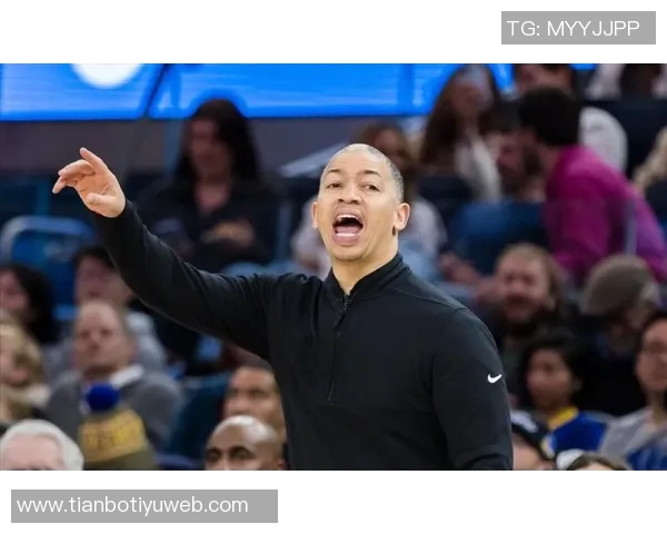 卢指导强调球队需要通过十场比赛评估当前状态与发展过程