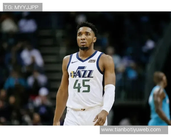 C约翰逊四季场均命中两记三分且命中率超四成独占联盟之巅 C约翰逊四季场均命中两记三分且命中率超四成独占联盟之巅