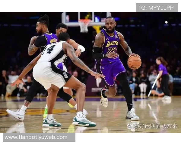 浓眉半场表现出色8投5中贡献12分5篮板1助攻1抢断展现强大实力