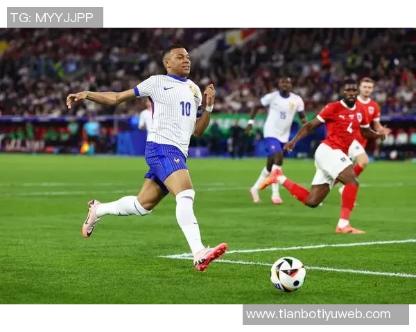 姆巴佩缺席比赛引发风波恩德里克替换阿森西奥后者愤怒摔球衣