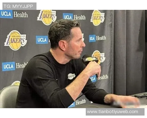 湖人三巨头同场表现不佳每百回合净负89分却有两人净胜139分