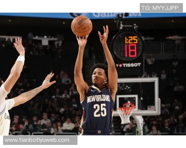 墨菲22投12中砍下34分9篮板5助攻2抢断1盖帽三分球表现出色